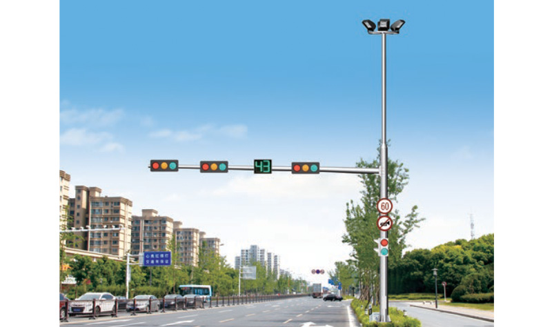 道路的路燈使用綜合桿優(yōu)勢(shì)有哪些？